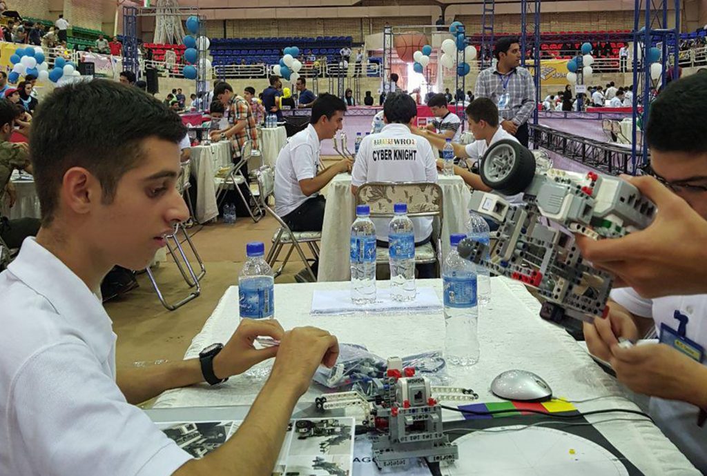 گزارش ایرنا از مسابقات مقدماتی چهاردهمین المپیاد جهانی روباتیک- جمعه 6مرداد96-نیشابور